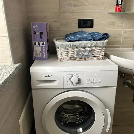 Takapradalu Vakantiehuis Cisterna dʼAsti